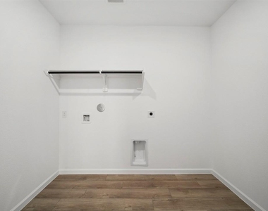 2515 Olivine Stone Drive - Photo Thumbnail 25