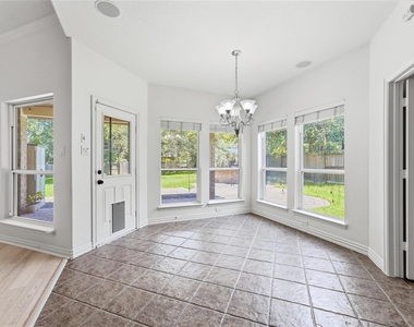 58 N Scribewood Circle - Photo Thumbnail 10