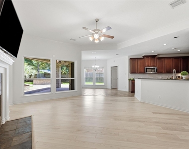 58 N Scribewood Circle - Photo Thumbnail 6