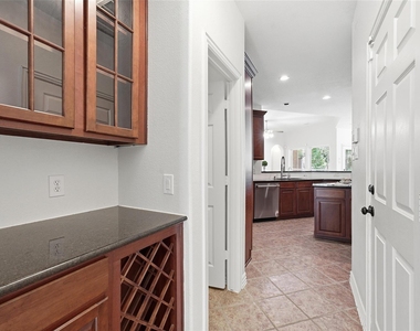 58 N Scribewood Circle - Photo Thumbnail 11
