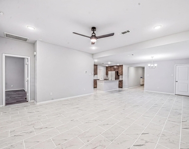 2533 Allegretto Sea Drive - Photo Thumbnail 6