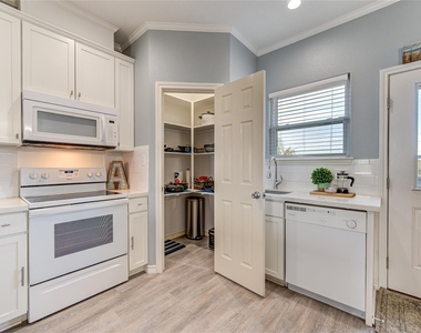 14110 Miramar Drive - Photo Thumbnail 25