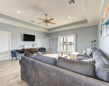 14110 Miramar Drive - Photo Thumbnail 10