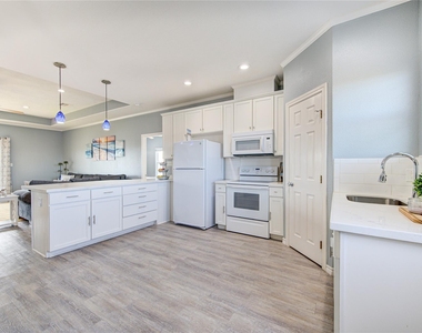 14110 Miramar Drive - Photo Thumbnail 22