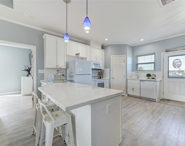 14110 Miramar Drive - Photo Thumbnail 20