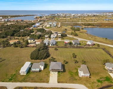 14110 Miramar Drive - Photo Thumbnail 37
