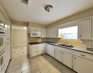 16395 Havenpark Drive - Photo Thumbnail 6
