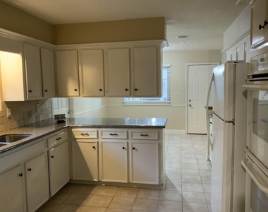 16395 Havenpark Drive - Photo Thumbnail 4