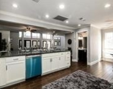 5918 San Felipe Street - Photo Thumbnail 9
