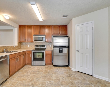 3131 Beacon Grove Street - Photo Thumbnail 11