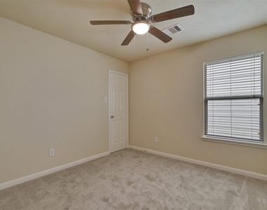 3131 Beacon Grove Street - Photo Thumbnail 24