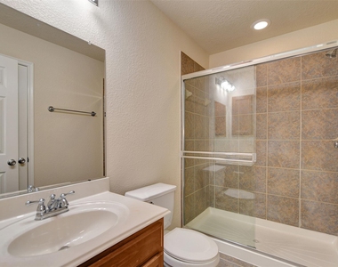 3131 Beacon Grove Street - Photo Thumbnail 20