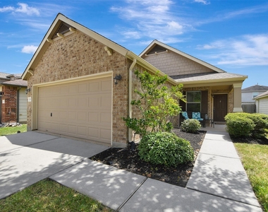 3131 Beacon Grove Street - Photo Thumbnail 2