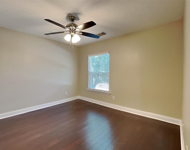 19402 Kacey Lane Court - Photo Thumbnail 14