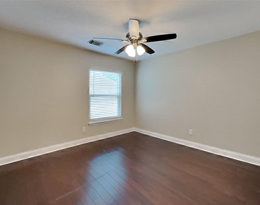 19402 Kacey Lane Court - Photo Thumbnail 12