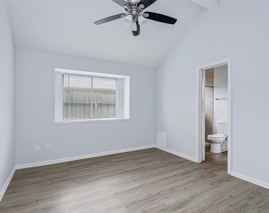 2527 Silver Trumpet Drive - Photo Thumbnail 12