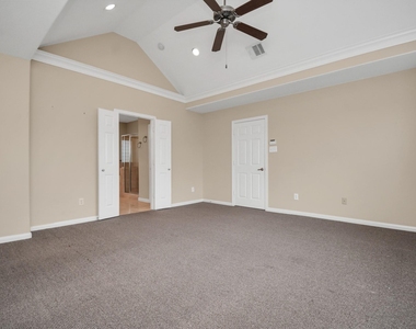 1137 W 24th Street - Photo Thumbnail 17