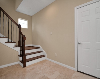 1137 W 24th Street - Photo Thumbnail 26