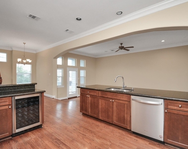 1137 W 24th Street - Photo Thumbnail 23