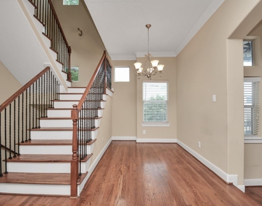1137 W 24th Street - Photo Thumbnail 27