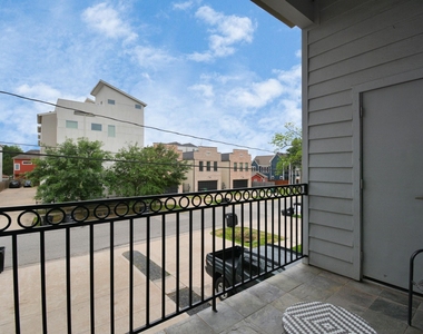 1137 W 24th Street - Photo Thumbnail 38