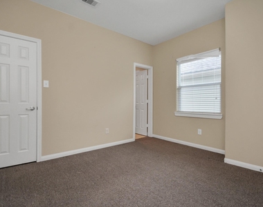 1137 W 24th Street - Photo Thumbnail 33