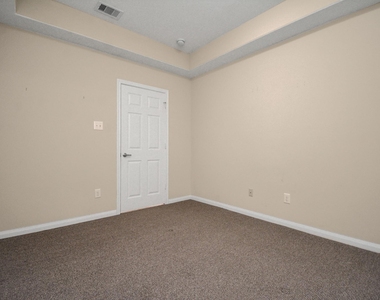 1137 W 24th Street - Photo Thumbnail 29