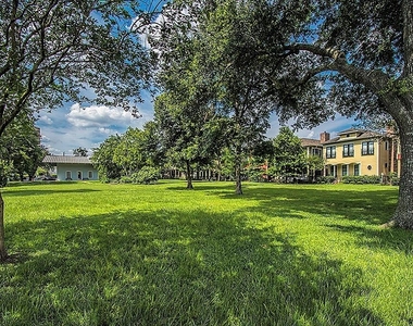 1137 W 24th Street - Photo Thumbnail 35