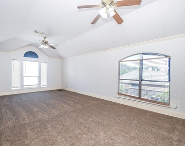 5214 Mountain Forest Drive - Photo Thumbnail 20