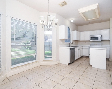 5214 Mountain Forest Drive - Photo Thumbnail 8
