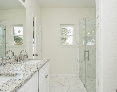 2819 Topiary Lane - Photo Thumbnail 19