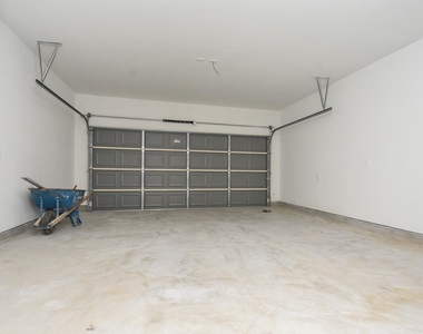 2819 Topiary Lane - Photo Thumbnail 28