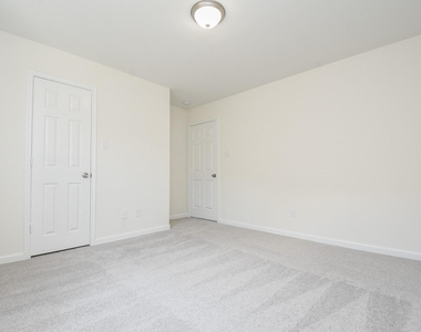 2819 Topiary Lane - Photo Thumbnail 22