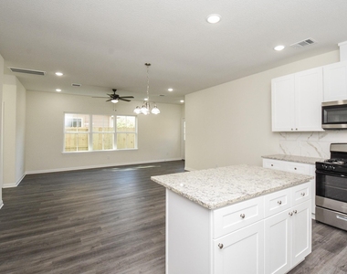 2819 Topiary Lane - Photo Thumbnail 11