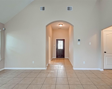 6402 Black Bamboo Lane - Photo Thumbnail 3