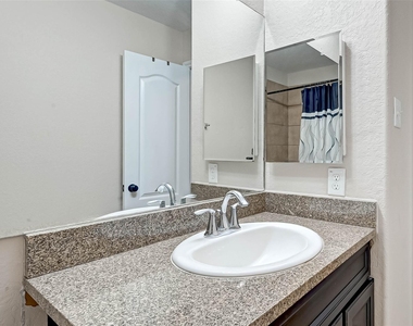 6402 Black Bamboo Lane - Photo Thumbnail 28