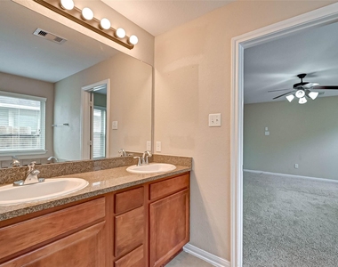 6402 Black Bamboo Lane - Photo Thumbnail 21