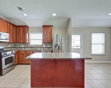 6402 Black Bamboo Lane - Photo Thumbnail 11