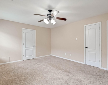 6402 Black Bamboo Lane - Photo Thumbnail 18