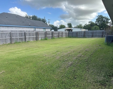 209 Cherry Street - Photo Thumbnail 10