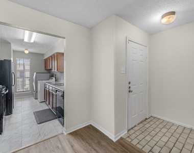 2120 El Paseo Street - Photo Thumbnail 18