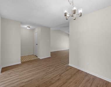 2120 El Paseo Street - Photo Thumbnail 15