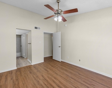 2120 El Paseo Street - Photo Thumbnail 8