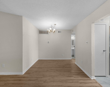 2120 El Paseo Street - Photo Thumbnail 17