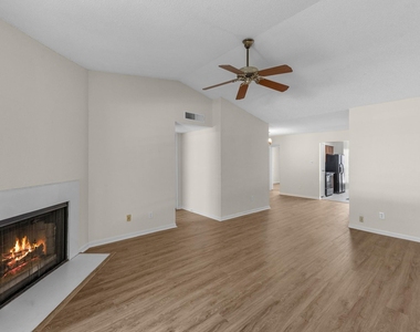 2120 El Paseo Street - Photo Thumbnail 16