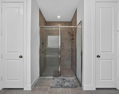 7410 Wildrye Meadow Lane - Photo Thumbnail 8