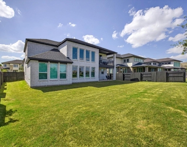 7410 Wildrye Meadow Lane - Photo Thumbnail 24