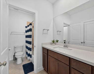 7410 Wildrye Meadow Lane - Photo Thumbnail 12