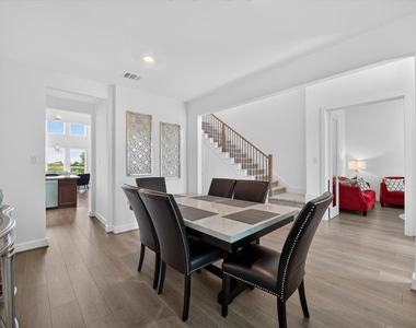 7410 Wildrye Meadow Lane - Photo Thumbnail 41