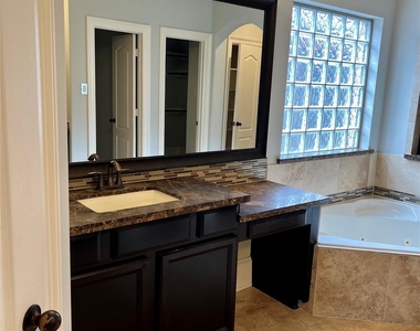 14322 Penshore Park Lane - Photo Thumbnail 10